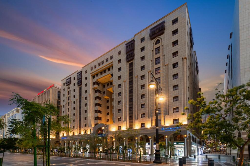 Golden Tulip Al Shakreen Madinah